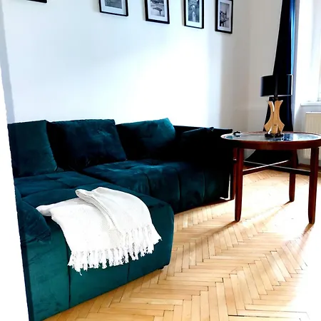 Daire Michael's Gate Large In A 15th-century Building, Old Town