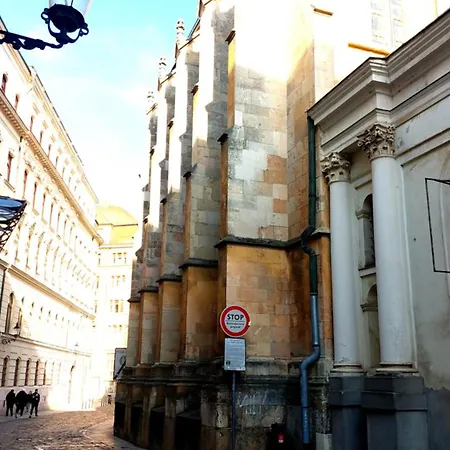 Michael's Gate Large In A 15th-century Building, Old Town ברטיסלאבה