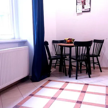 Michael's Gate Large In A 15th-century Building, Old Town Daire Bratislava